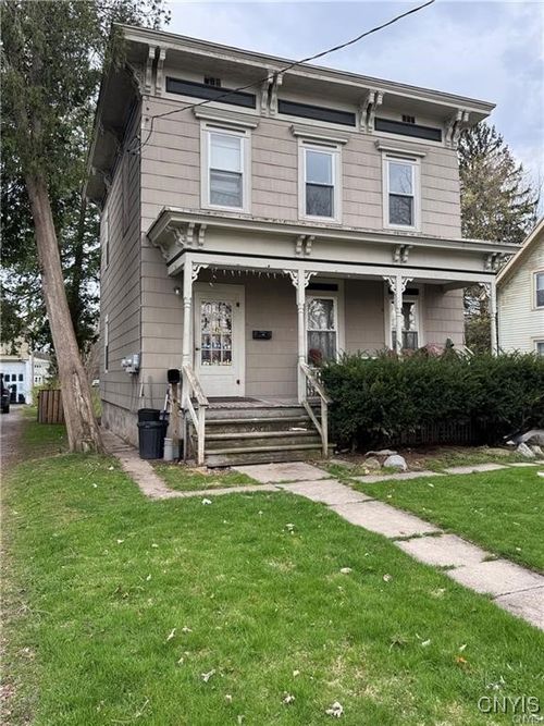 215 James St, Canastota, NY, 13032-1469 | Card Image