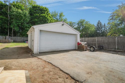 56 Henrietta St, Providence, RI, 02904-1012 | Card Image