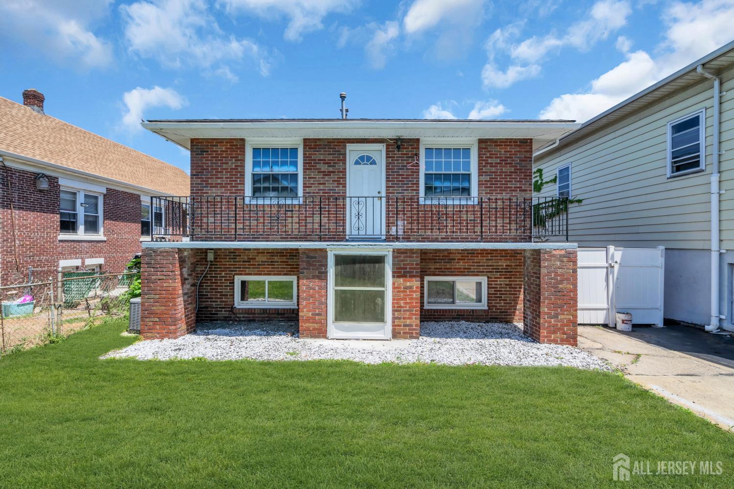 Residential Lease in Woodbridge Proper 4