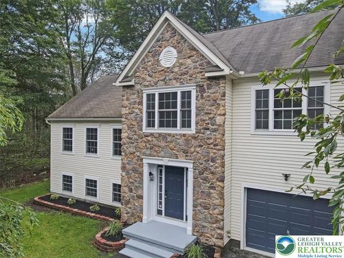 2704 Starlight Ter, Tobyhanna, PA, 18466-3780 | Card Image