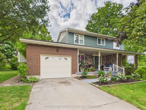 341 Wellington St, Port Elgin, ON, N0H2C4 | Card Image
