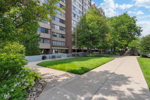 apt-205-750 Washington Rd, Mt. Lebanon, PA, 15228-2053 | Card Image