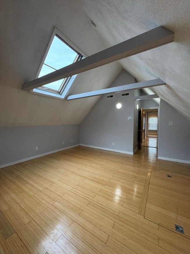 APT-2 - 39 Oakwood St, Condo with 4 bedrooms, 2 bathrooms and null parking in Boston MA | Image 14