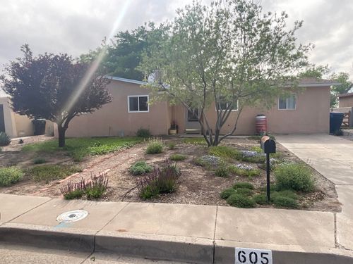 605 Sandler Dr Ne, Albuquerque, NM, 87123-1554 | Card Image