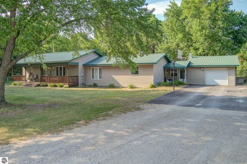 4793 E Duck Lake Rd, Grawn, MI, 49637-9736 | Card Image