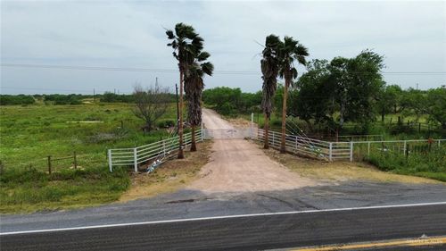 105 Las Primas Road, Encino, TX, 78353 | Card Image