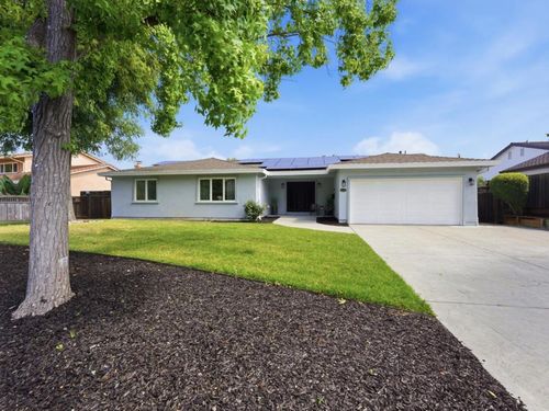 135 Belcrest Dr, Los Gatos, CA, 95032-5106 | Card Image