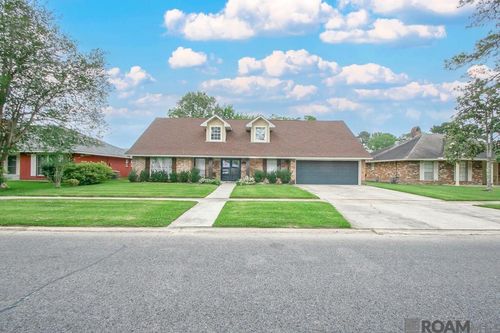 417 Kimmeridge Dr, Baton Rouge, LA, 70815-6924 | Card Image