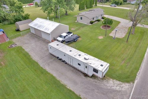 6516 Weyer Rd, Imlay City, MI, 48444-9763 | Card Image