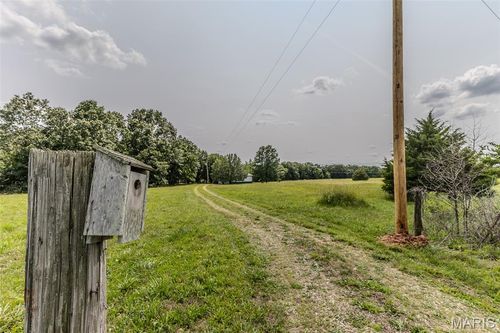 149 Birdhouse Ln, Roach, MO, 65787-7200 | Card Image