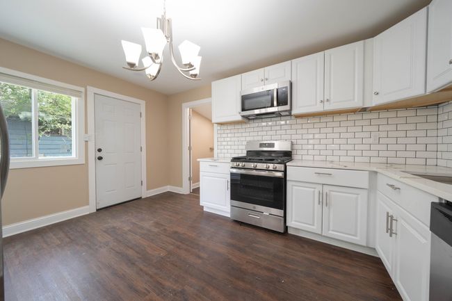 Kitchen 3 | Image 5