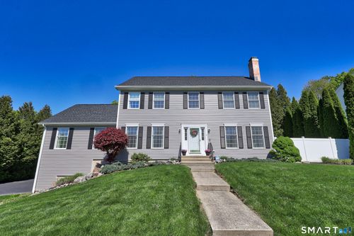 10 Fawn Meadow Dr, Naugatuck, CT, 06770-3579 | Card Image