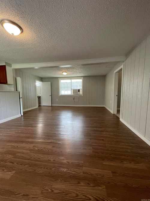 1317 W 16th St, North Little Rock, AR, 72114-3207 | Card Image