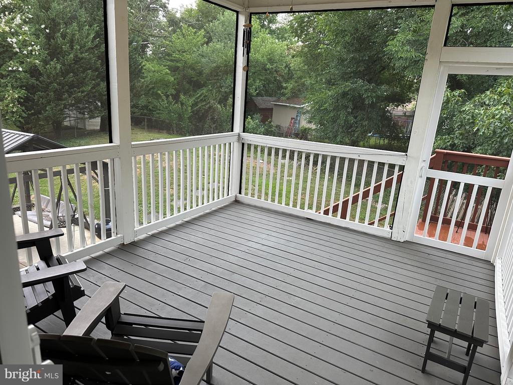 Residential in FORT WASHINGTON 2