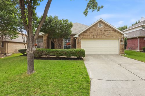 12117 Shadybrook Dr, Fort Worth, TX, 76244-7788 | Card Image