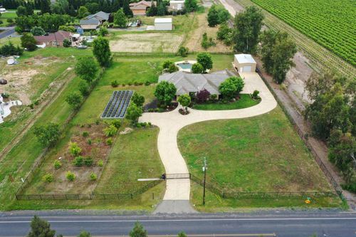 735 N Fine Rd, Linden, CA, 95236-9779 | Card Image