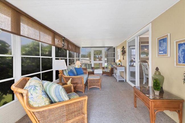 Enclosed Lani | Image 5