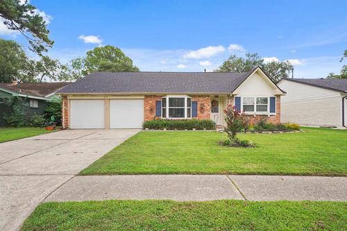10711 Kirkside Dr, Houston, TX, 77096-5830 | Card Image