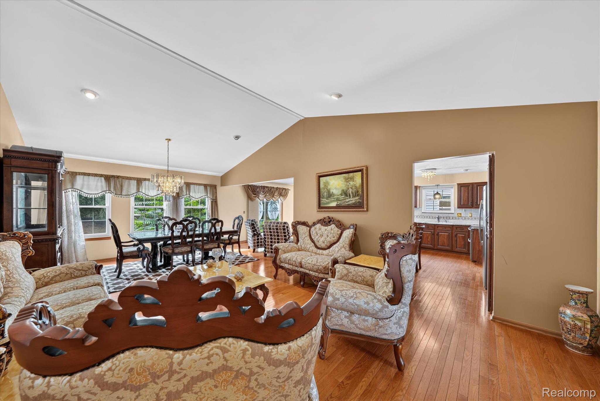 Residential in Livonia 4