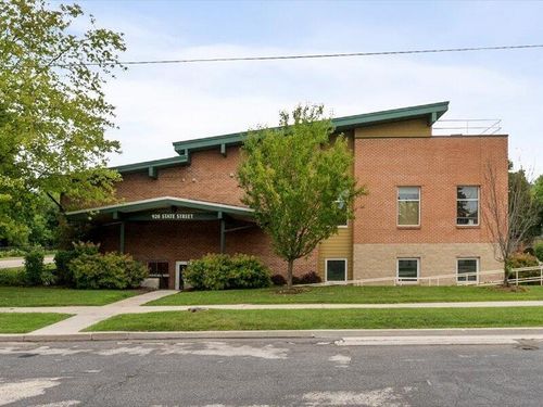 920 State St, Manitowoc, WI, 54220-4038 | Card Image