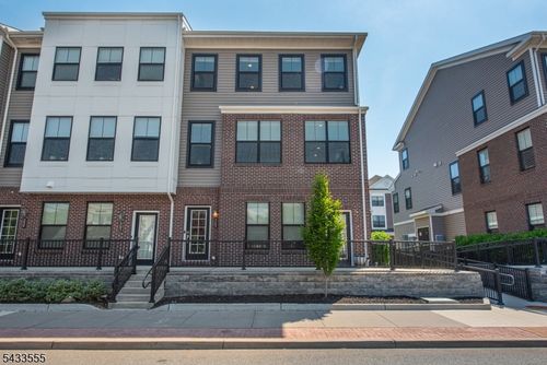 363-363 Main St, Little Falls, NJ, 07424-1207 | Card Image