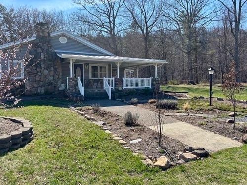 52 Eds Park Dr, HINTON, VA, 22831-2214 | Card Image