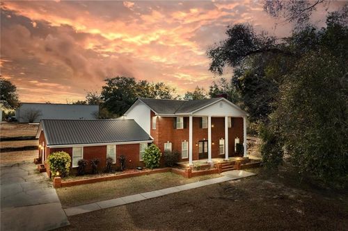 10976 Celeste Rd, Saraland, AL, 36571-9781 | Card Image