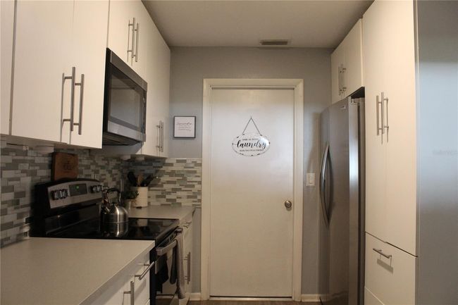 301 Orange Blossom Dr, Townhouse with 3 bedrooms, 3 bathrooms and null parking in Winter Haven FL | Image 15