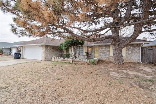 10108 S Ranchwood Manor Dr, Oklahoma City, OK, 73139-8924 | Card Image