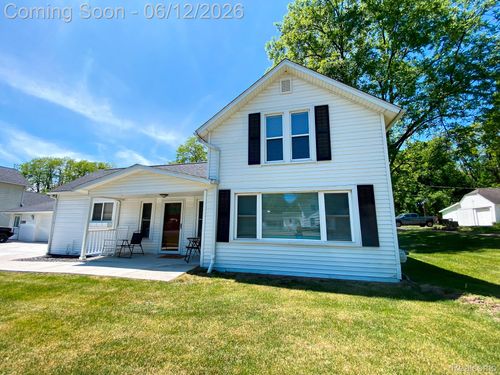 10514 Hamburg Rd, Hamburg Twp, MI, 48189-9811 | Card Image
