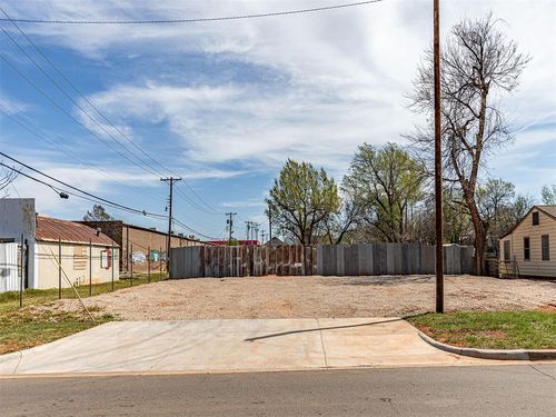 3924 N Youngs Boulevard, Oklahoma City, OK, 73112 | Card Image