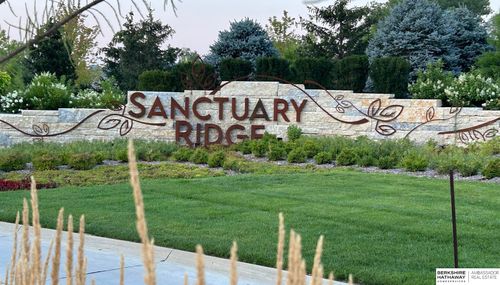 22403 Sanctuary Ridge Dr, Elkhorn, NE, 68022-1301 | Card Image