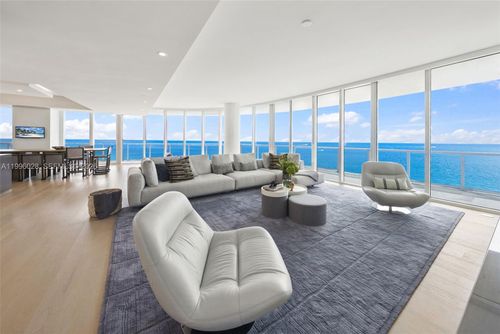 190607-100 S Pointe Dr, Miami Beach, FL, 33139-7364 | Card Image
