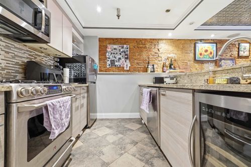 bs-535 Bloomfield St, Hoboken, NJ, 07030-4924 | Card Image