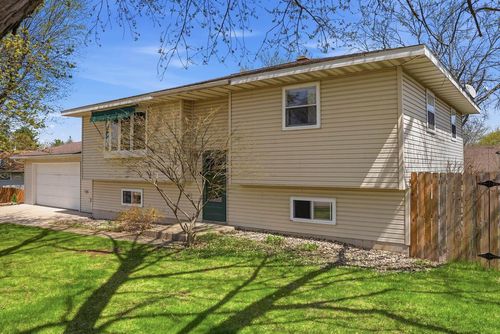 504 Jones Street, MAUSTON, WI, 53948 | Card Image