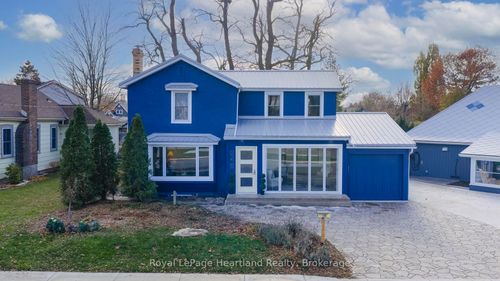 {{alt}} | Card Image