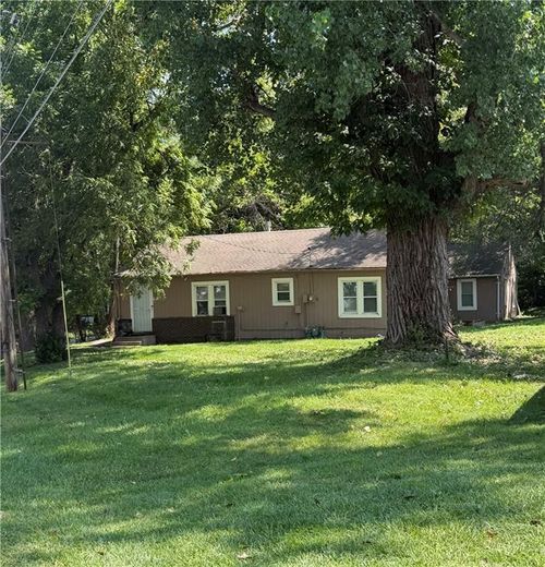 4941 Shawnee Dr, Kansas City, KS, 66106-3784 | Card Image