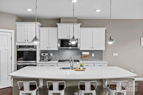 11826 Westbranch Pkwy, Davidson, NC, 28036-0470 | Card Image