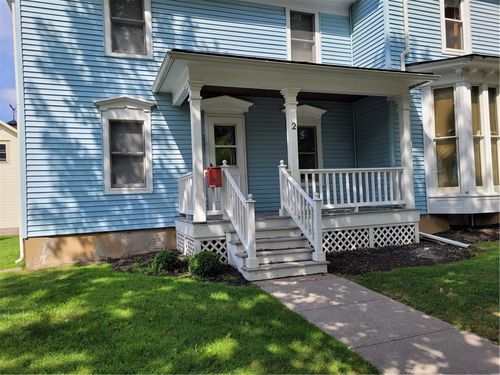 2 Woodlawn Ave, Fairport, NY, 14450-2120 | Card Image