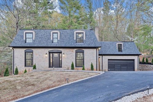 5233 Crossbow Cir, Roanoke, VA, 24018-9203 | Card Image