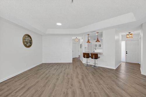 9074 Chatsworth Cascades, Boca Raton, FL, 33434-5605 | Card Image