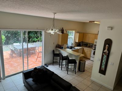 10191 - 10191 Nw 43rd Ter, Townhouse with 4 bedrooms, 2 bathrooms and null parking in Doral FL | Image 3