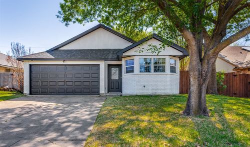 5225 Livermore Dr, Arlington, TX, 76017-6224 | Card Image