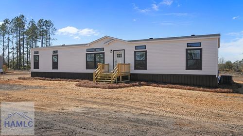 761 Hires Rd, Jesup, GA, 31545-6719 | Card Image