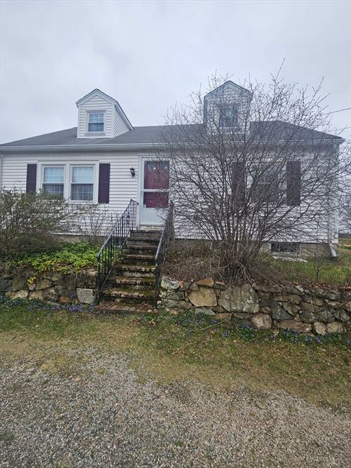153 Middle Rd, Newbury, MA, 01922-2707 | Card Image