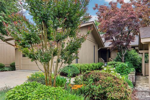 405 Wild Oak Ln, Hendersonville, NC, 28791-2902 | Card Image