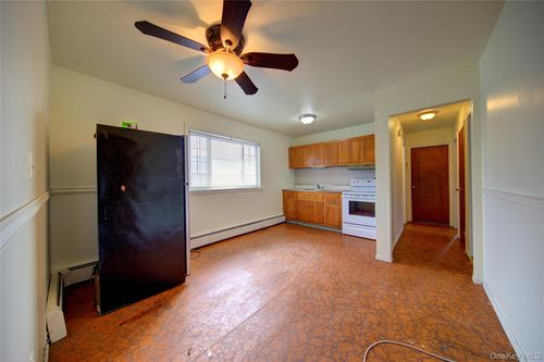 2-527 Cameron St, Elmont, NY, 11003-3820 | Card Image