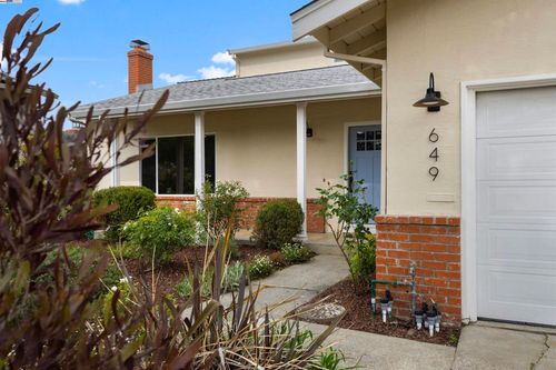 649 Sherree Dr, Martinez, CA, 94553-5934 | Card Image