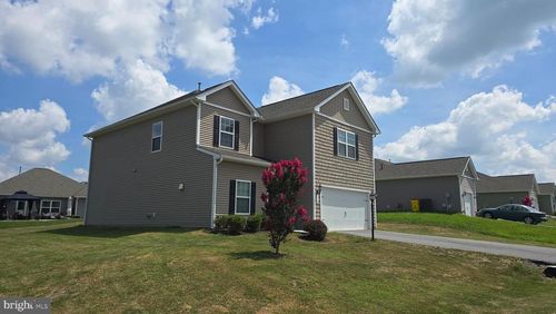 116 Cassatt Ln, MARTINSBURG, WV, 25401-1103 | Card Image