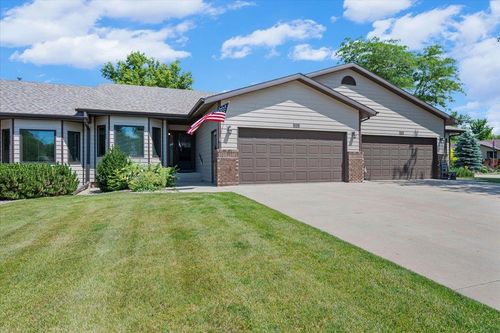 1932 Baldwin St, Sturgis, SD, 57785-2407 | Card Image